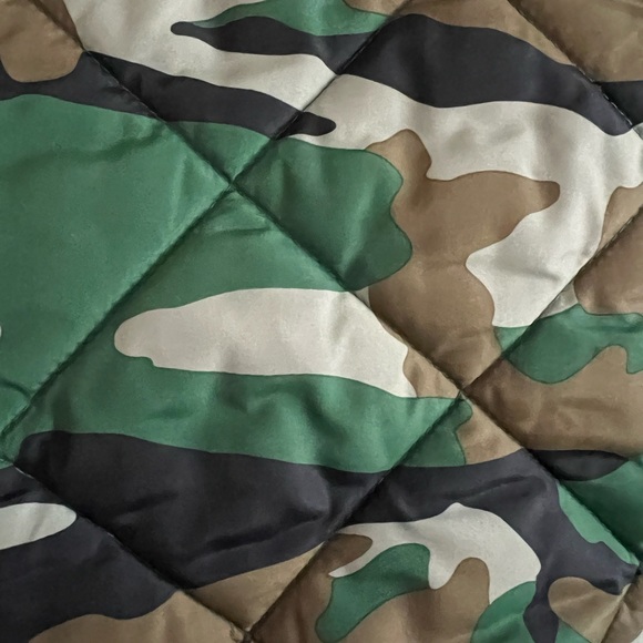 JCrew Camo Puffer Vest - Picture 2 of 3